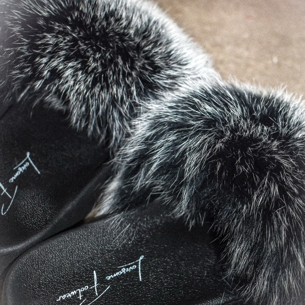 GRAY FUR SLIDES - Picture 3 of 3